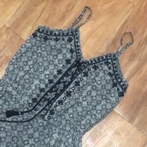 American Eagle Navy or Black and Cream Floral Romper Size Small